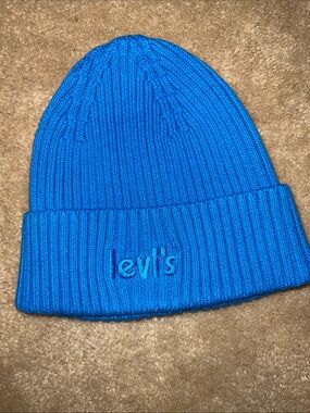 NWOT!! LEVIāS TOBOGGAN- HAT- SKULL CAP